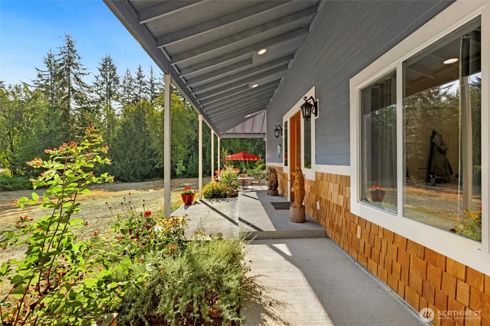 5728 NW Littlewood Lane Silverdale, WA 98383