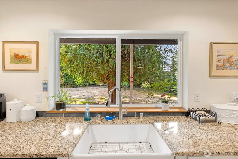 5728 NW Littlewood Lane Silverdale, WA 98383