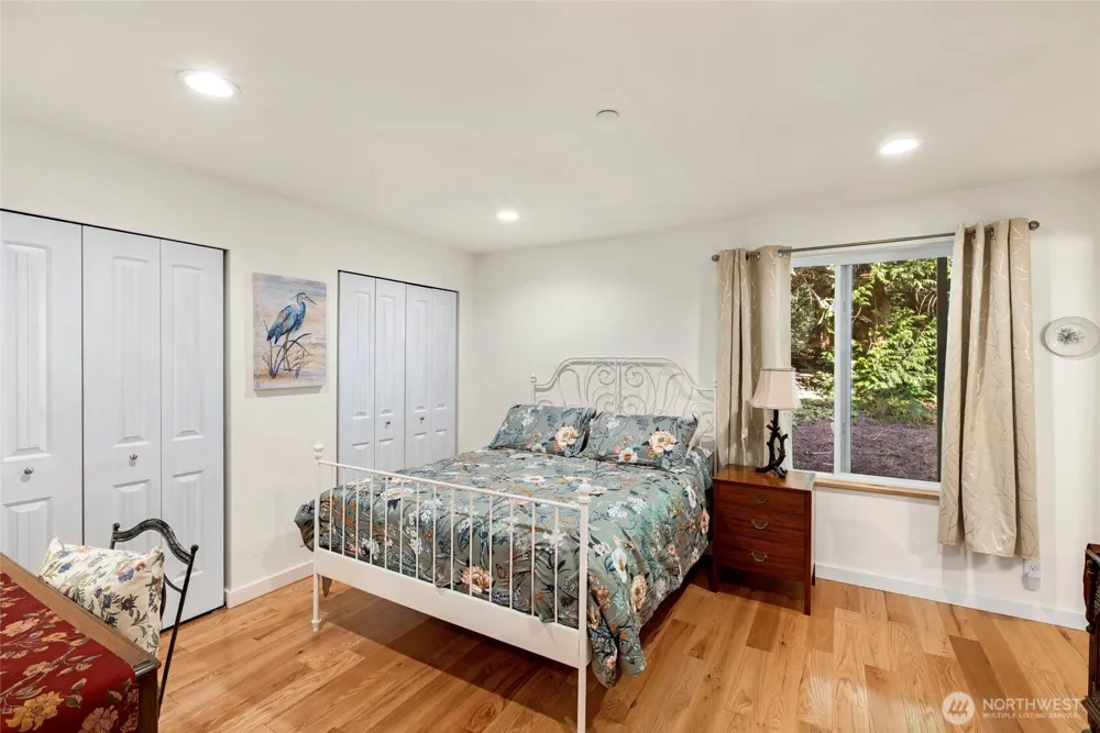 5728 NW Littlewood Lane Silverdale, WA 98383