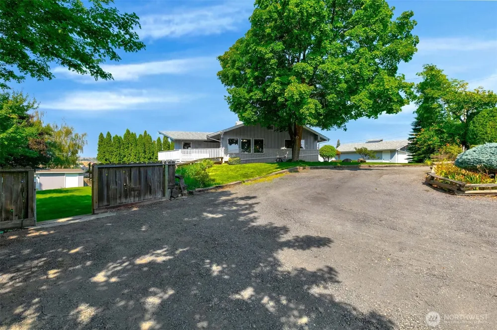 440 Snowmass Lane Yakima, WA 98908