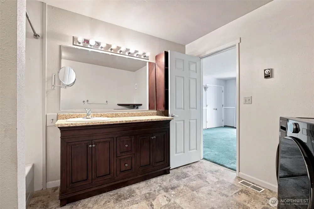 440 Snowmass Lane Yakima, WA 98908