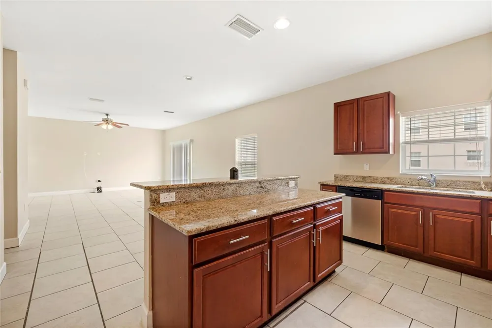 1469 SALISBURY DRIVE Winter Haven, FL 33881