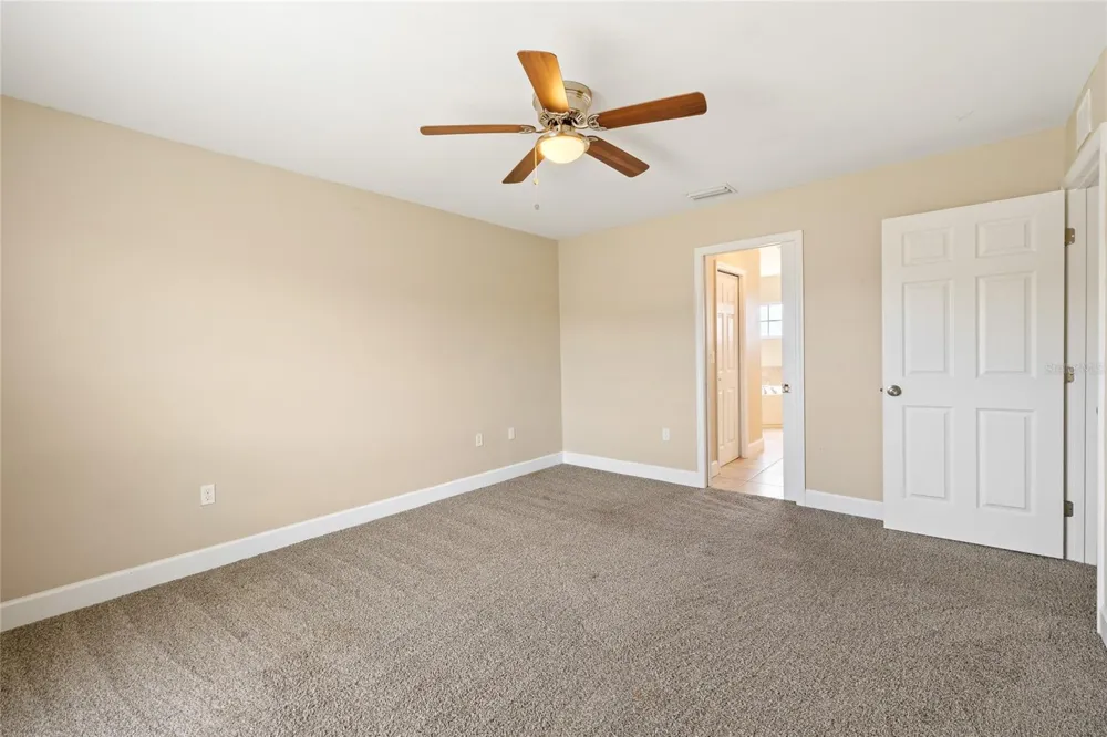 1469 SALISBURY DRIVE Winter Haven, FL 33881