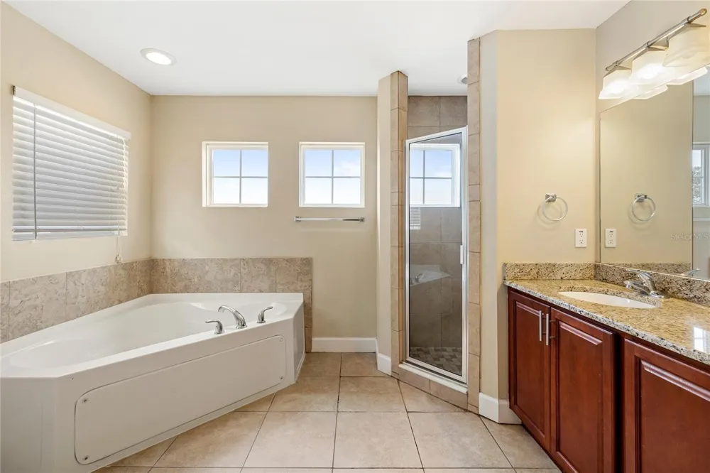 1469 SALISBURY DRIVE Winter Haven, FL 33881