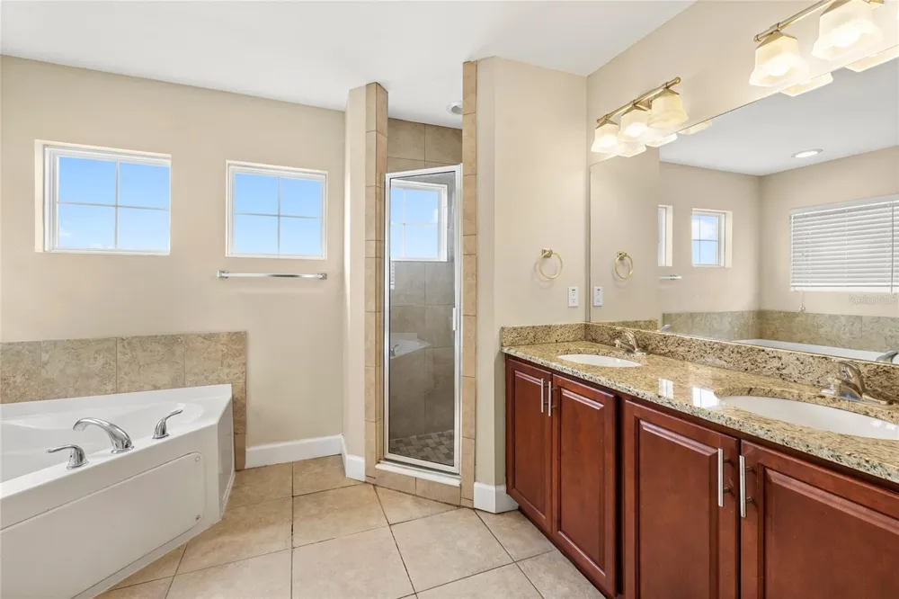 1469 SALISBURY DRIVE Winter Haven, FL 33881
