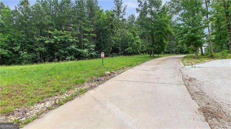 1845 Tibbitts RD Dallas, GA 30132