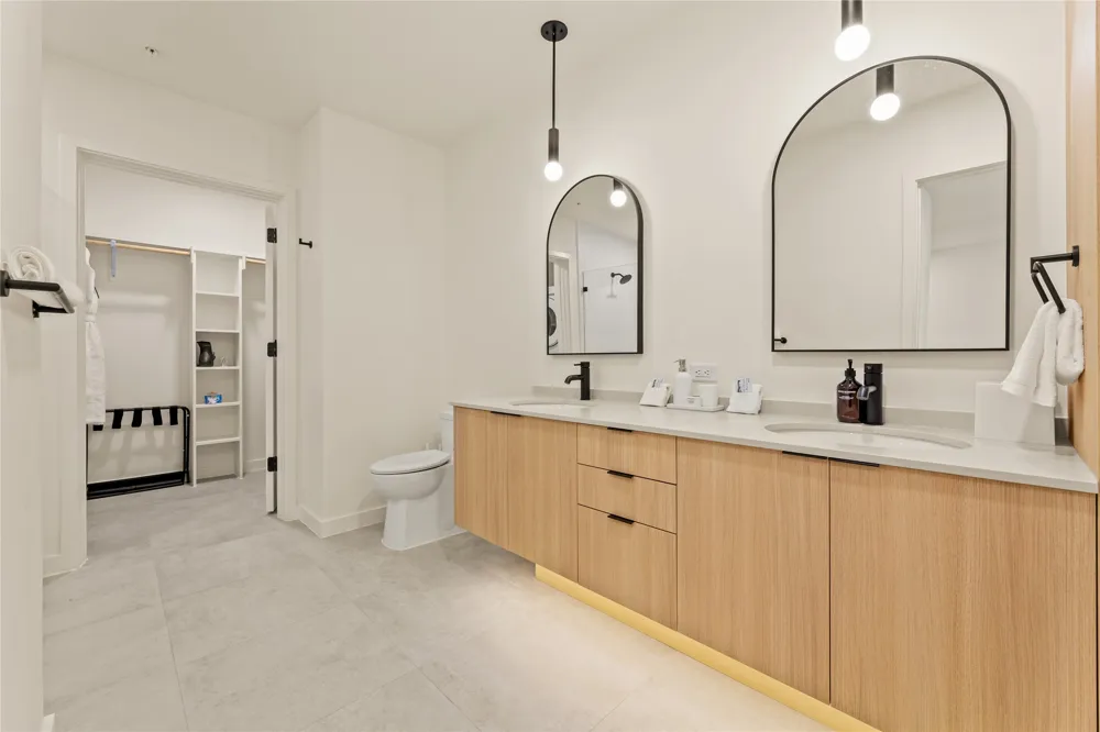2323 S Lamar Boulevard #202 Austin, TX 78704