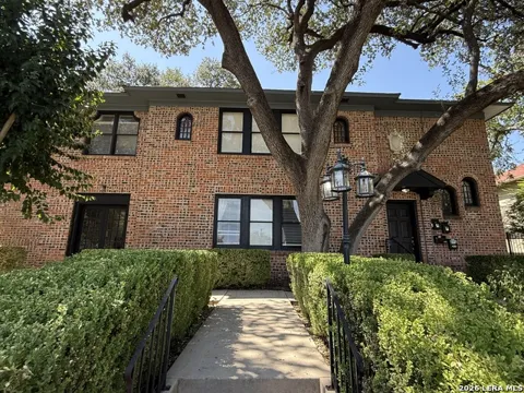 270 E ROSEWOOD AVE