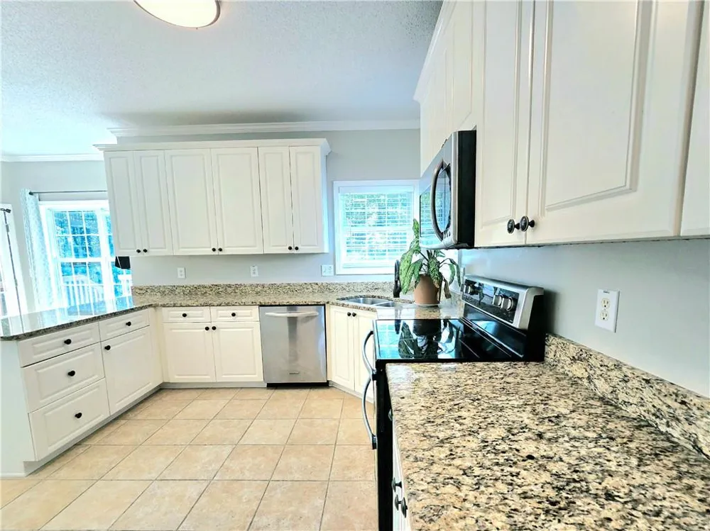 150 Canal Place Fayetteville, GA 30215