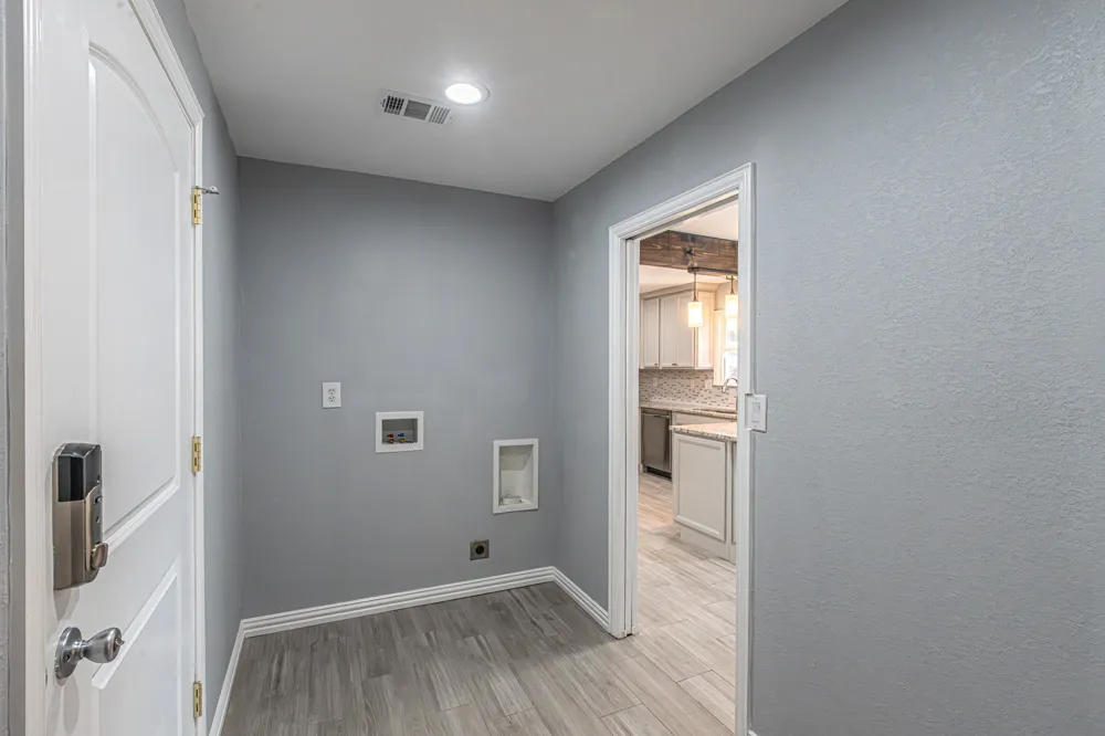 5713 Tracyne Drive Westworth Village, TX 76114