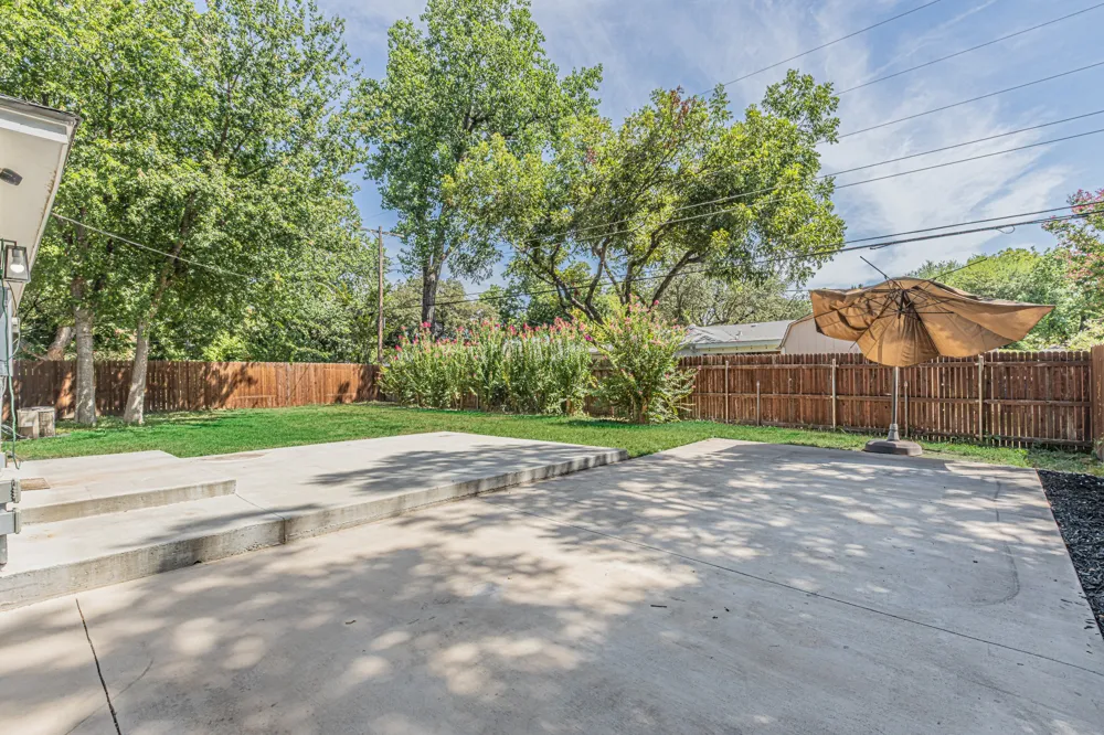 5713 Tracyne Drive Westworth Village, TX 76114
