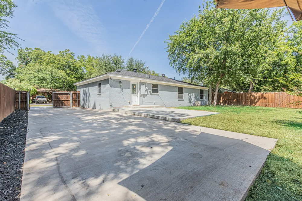5713 Tracyne Drive Westworth Village, TX 76114