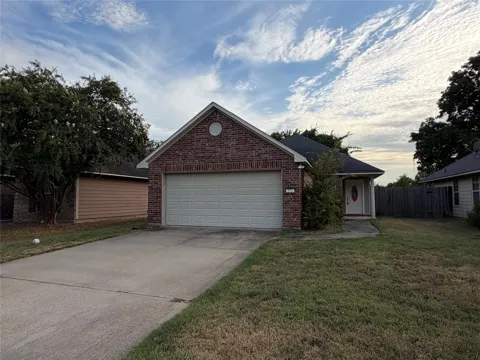 571 Whitefield Lane