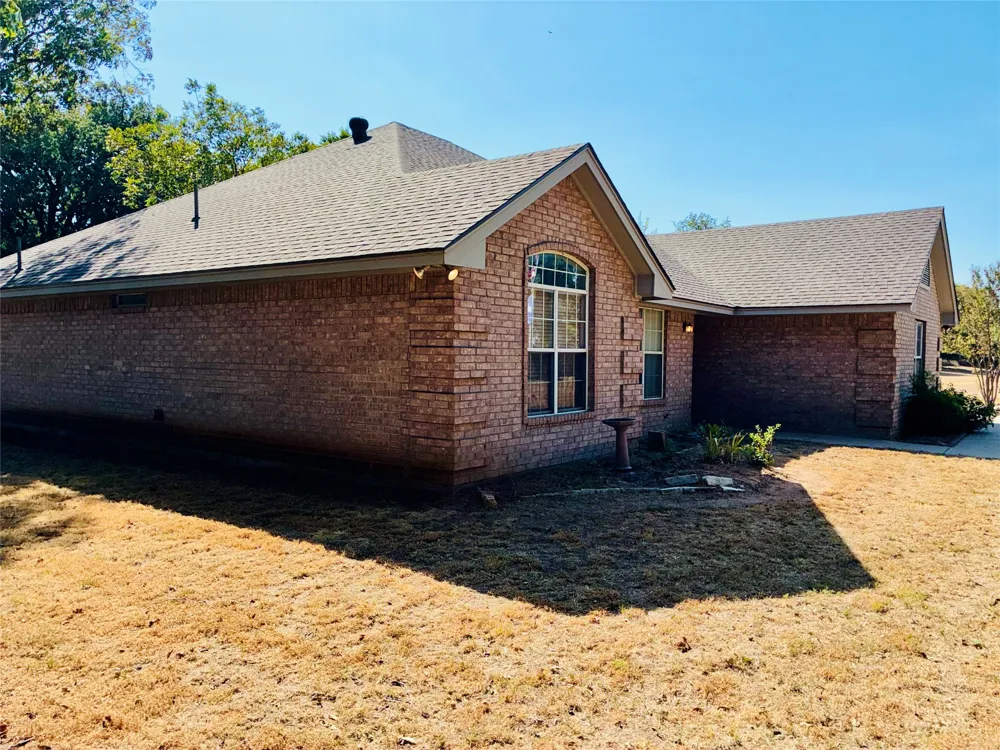 6703 Lejeune Court Granbury, TX 76049