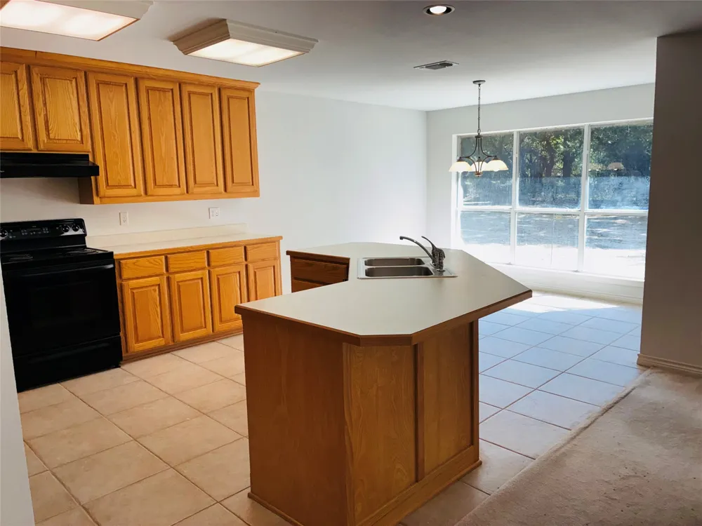 6703 Lejeune Court Granbury, TX 76049