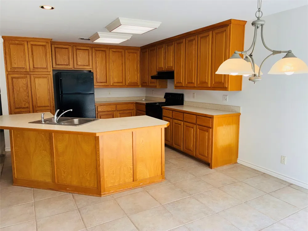 6703 Lejeune Court Granbury, TX 76049