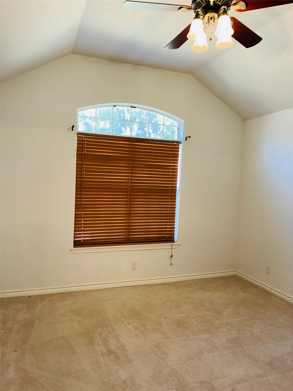 6703 Lejeune Court Granbury, TX 76049
