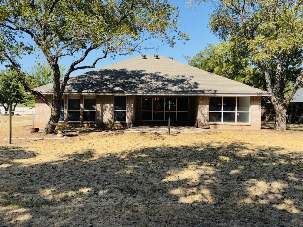 6703 Lejeune Court Granbury, TX 76049