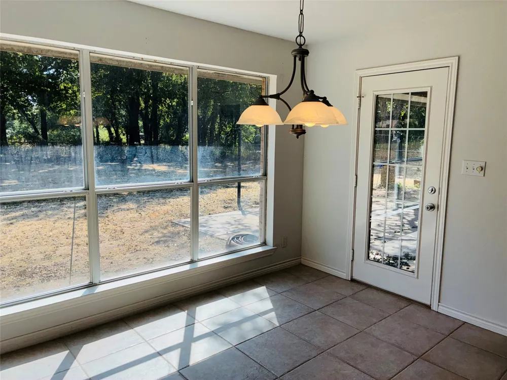 6703 Lejeune Court Granbury, TX 76049