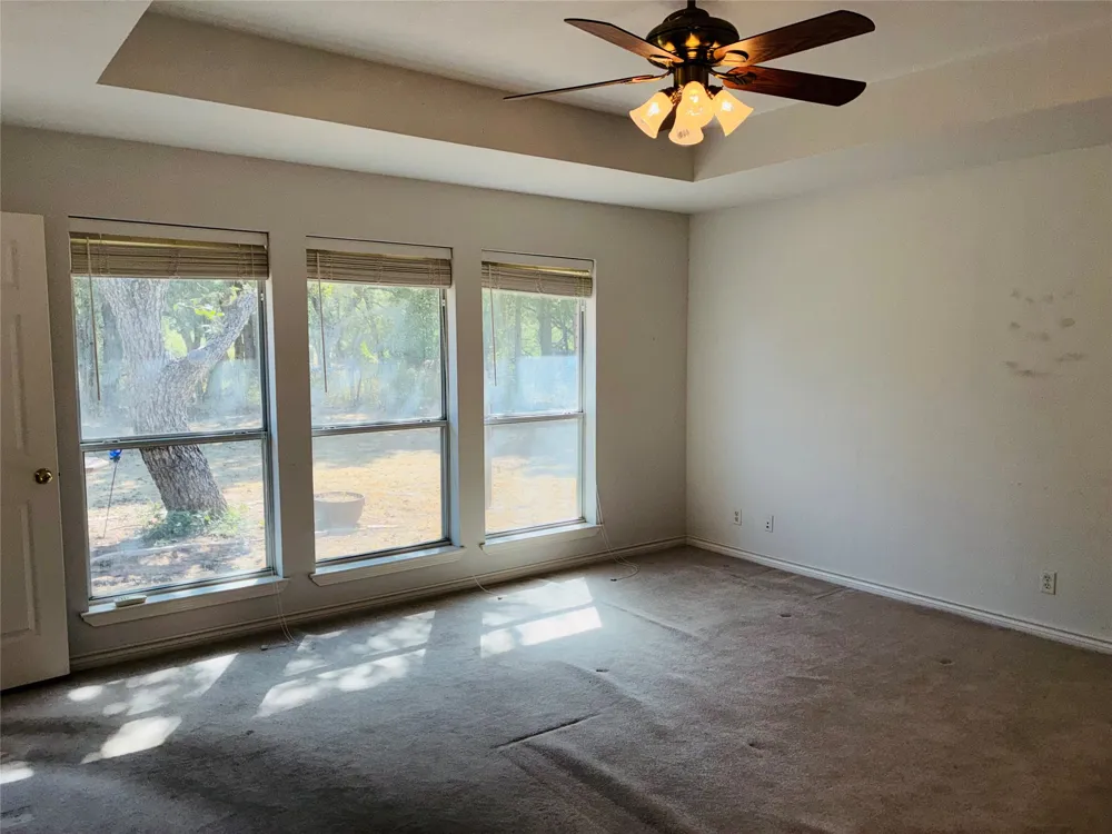 6703 Lejeune Court Granbury, TX 76049