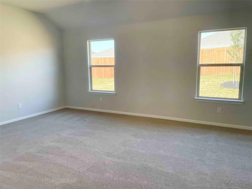 807 Wolf Creek Drive Cleburne, TX 76033