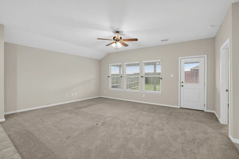807 Wolf Creek Drive Cleburne, TX 76033