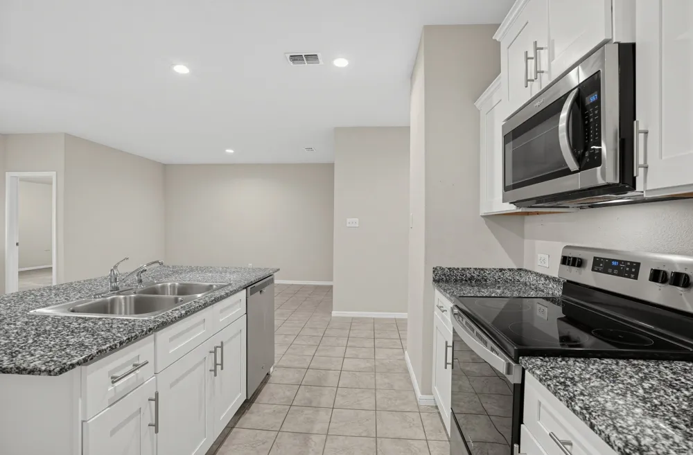 807 Wolf Creek Drive Cleburne, TX 76033
