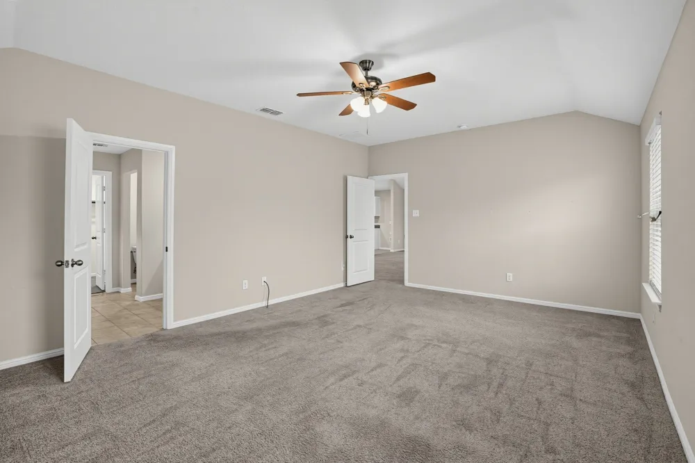 807 Wolf Creek Drive Cleburne, TX 76033