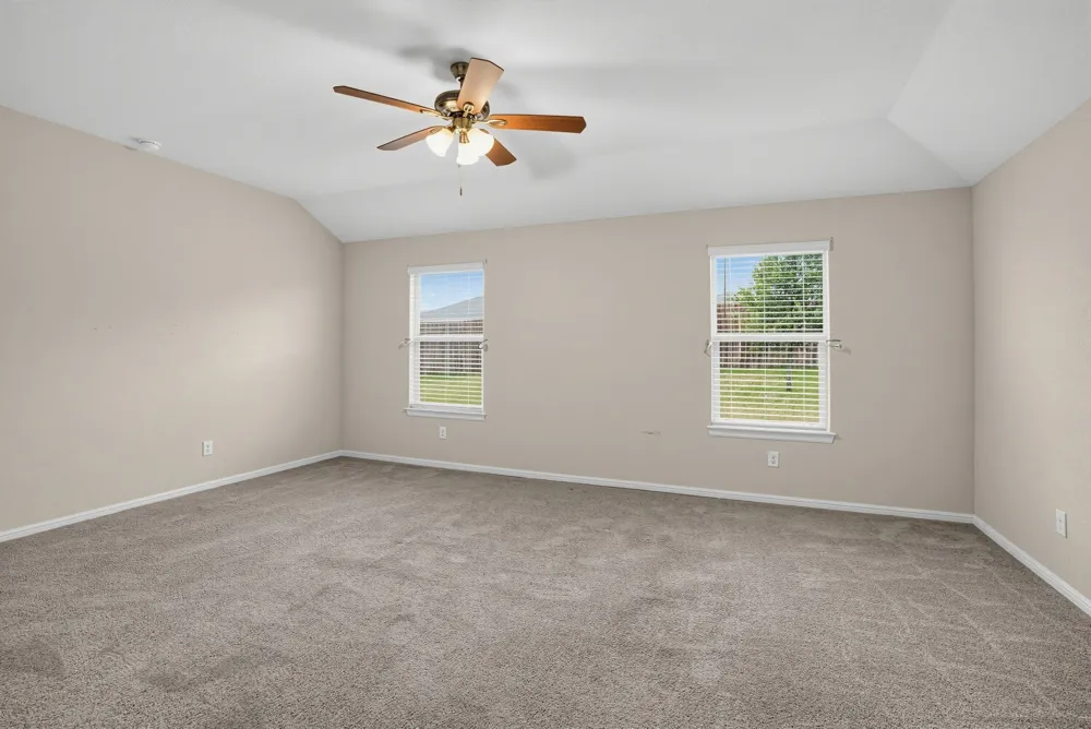 807 Wolf Creek Drive Cleburne, TX 76033
