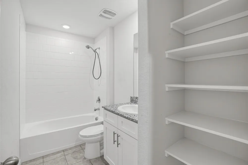 807 Wolf Creek Drive Cleburne, TX 76033
