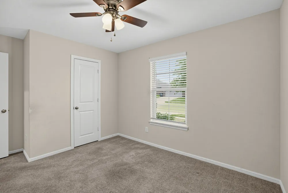 807 Wolf Creek Drive Cleburne, TX 76033