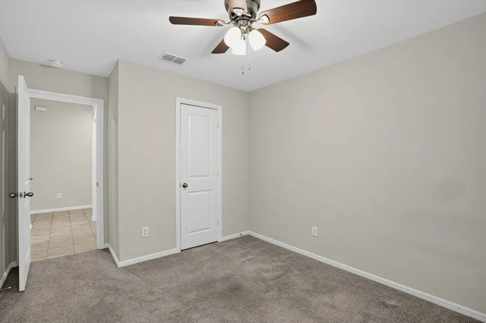 807 Wolf Creek Drive Cleburne, TX 76033