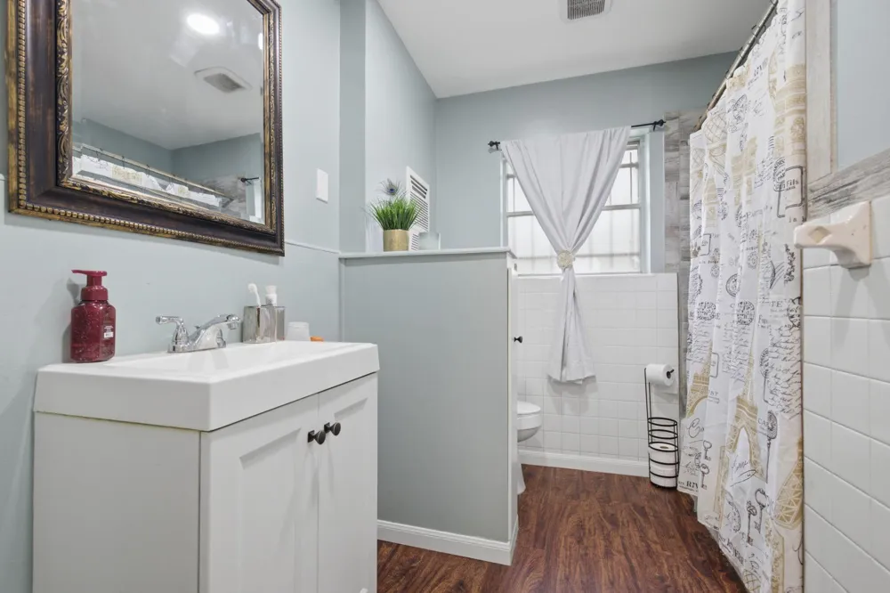 2202 French Place Baytown, TX 77520