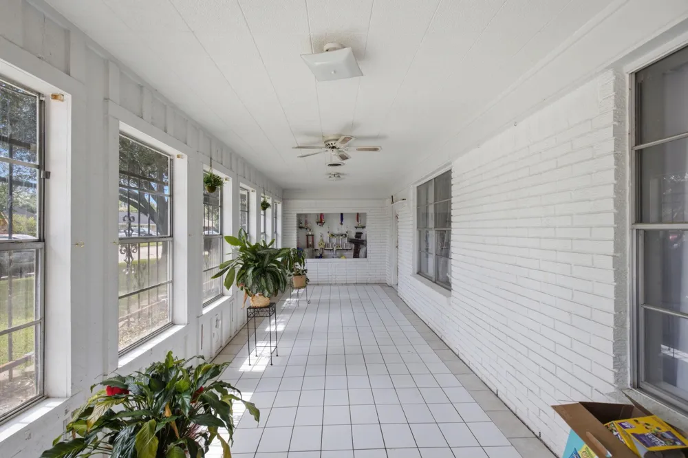2202 French Place Baytown, TX 77520