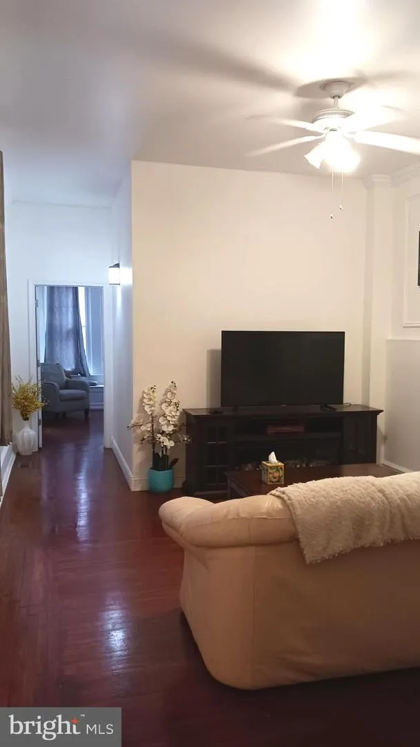 2034 DELANCEY PL #2R Philadelphia, PA 19103