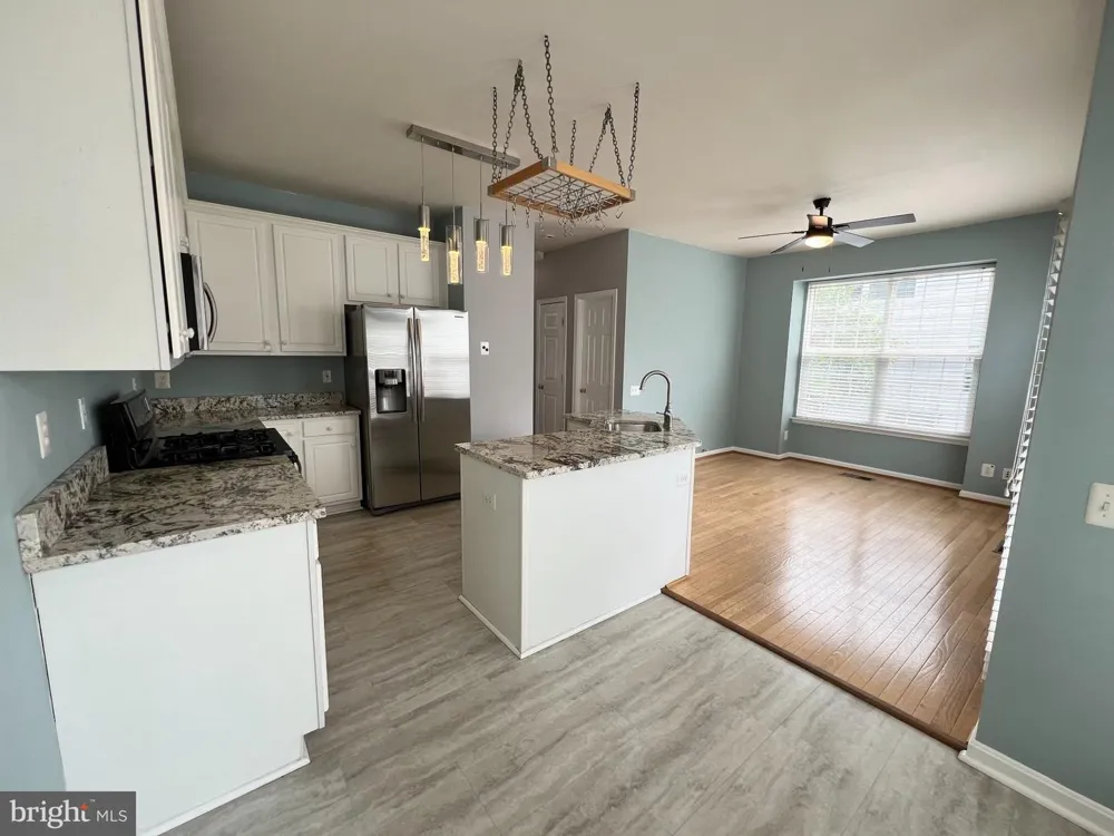 22464 MAISON CARREE SQUARE Ashburn, VA 20148