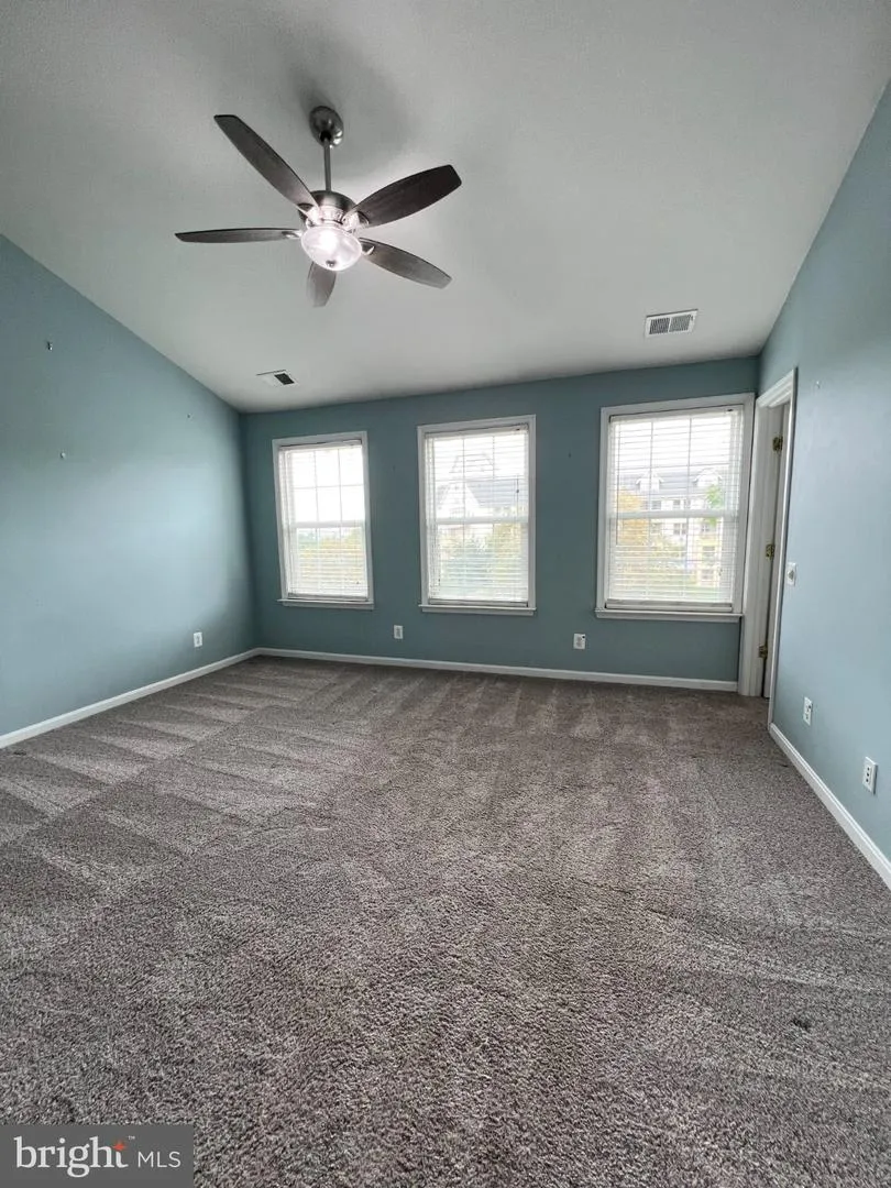 22464 MAISON CARREE SQUARE Ashburn, VA 20148