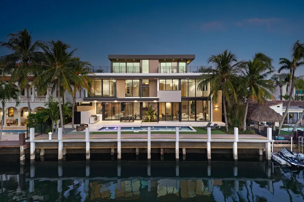 641 Flamingo Dr Fort Lauderdale, FL 33301