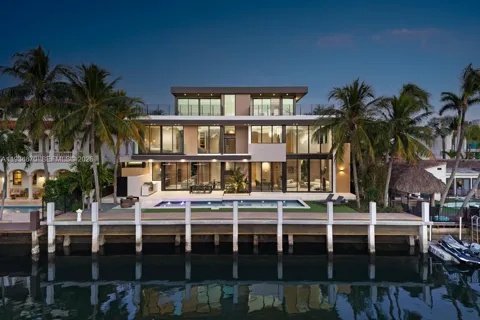 641 Flamingo Dr