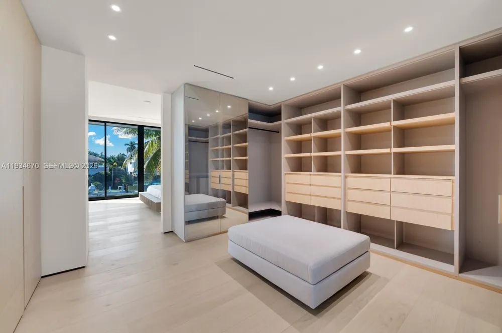 641 Flamingo Dr Fort Lauderdale, FL 33301