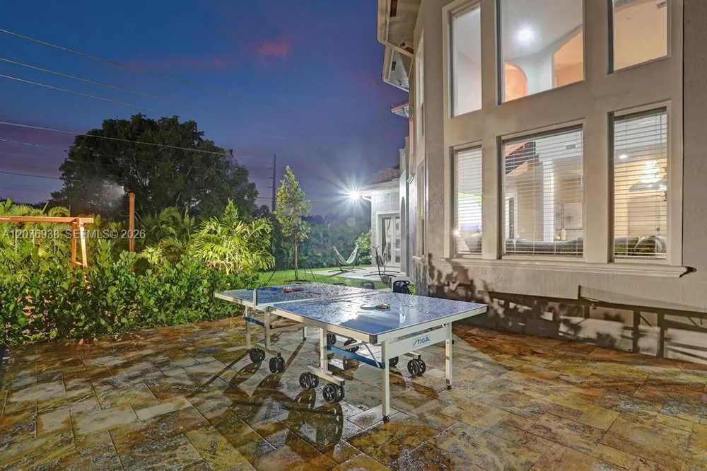 11203 NW 9th St Plantation, FL 33325