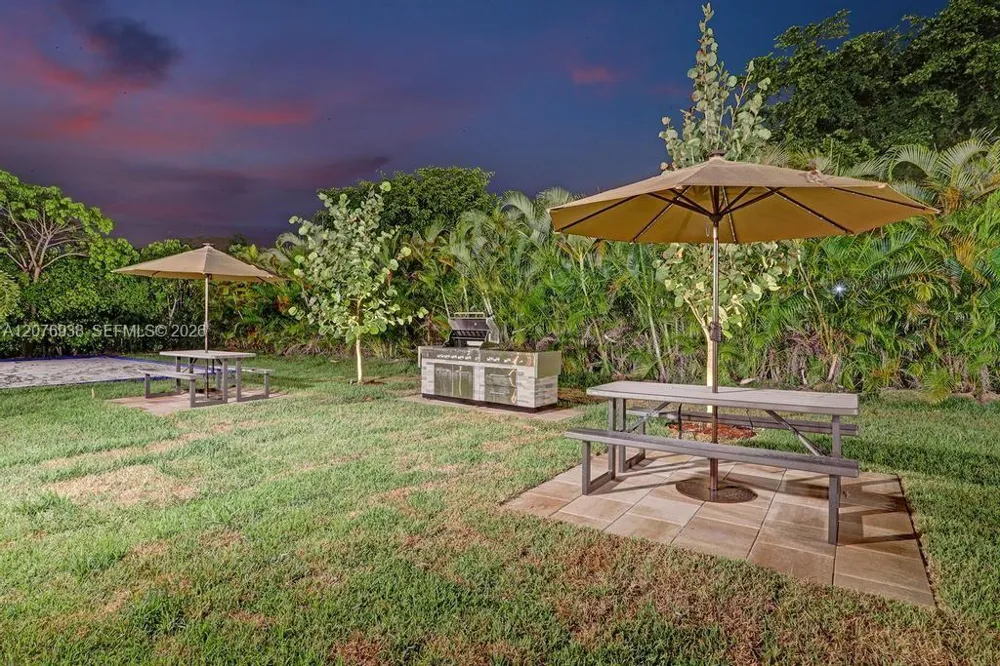 11203 NW 9th St Plantation, FL 33325