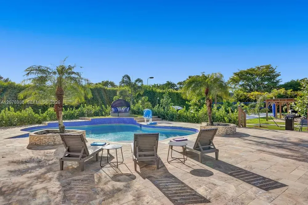 11203 NW 9th St Plantation, FL 33325