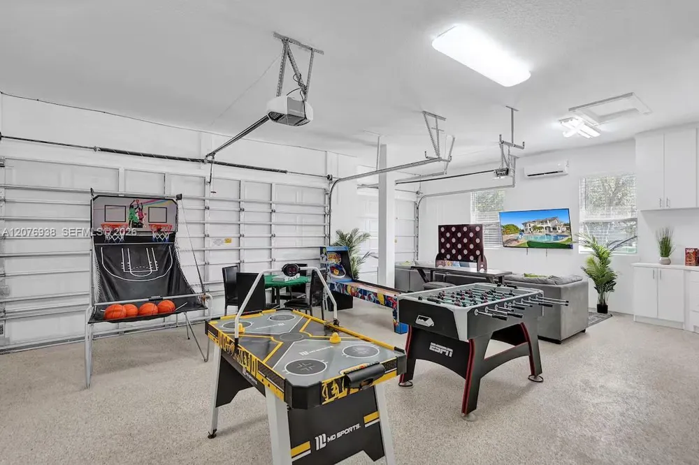 11203 NW 9th St Plantation, FL 33325