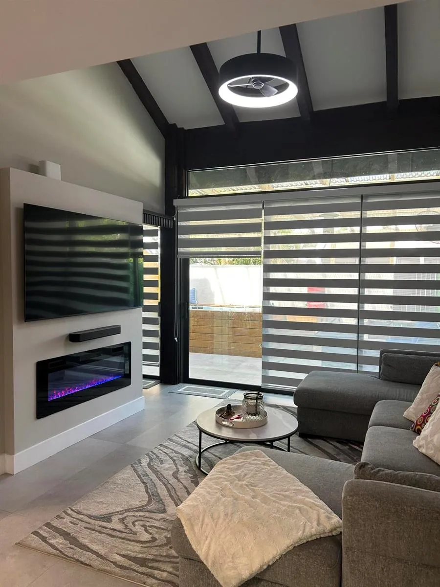 1390 E GOLFVIEW DRIVE Pembroke Pines, FL 33026