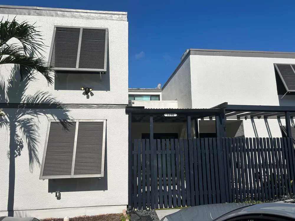 1390 E GOLFVIEW DRIVE Pembroke Pines, FL 33026