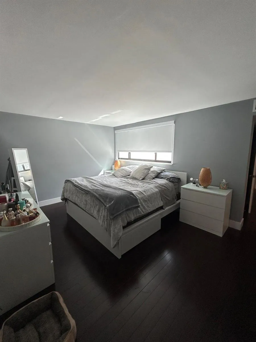 1390 E GOLFVIEW DRIVE Pembroke Pines, FL 33026