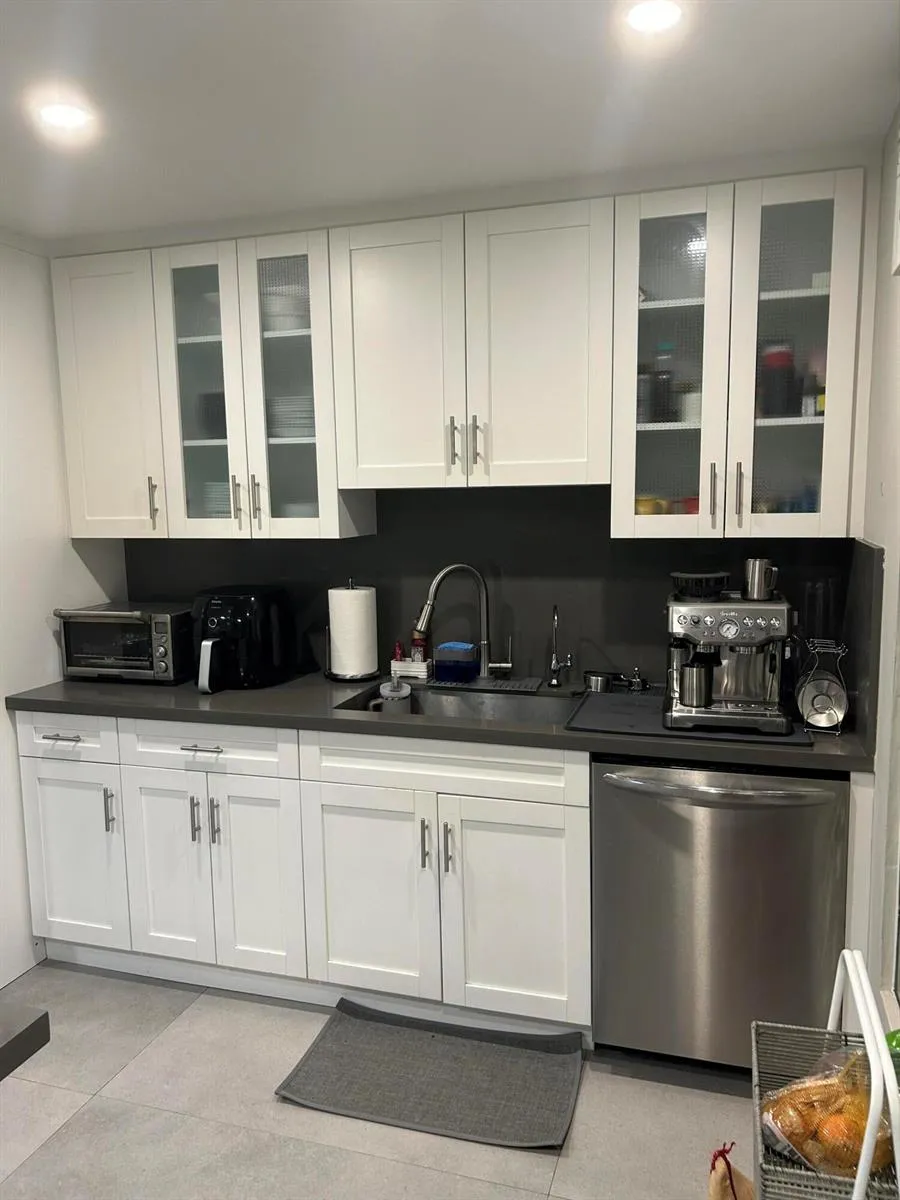 1390 E GOLFVIEW DRIVE Pembroke Pines, FL 33026