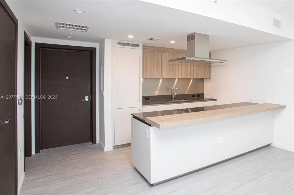 1000 Brickell Plz #2610 Miami, FL 33131