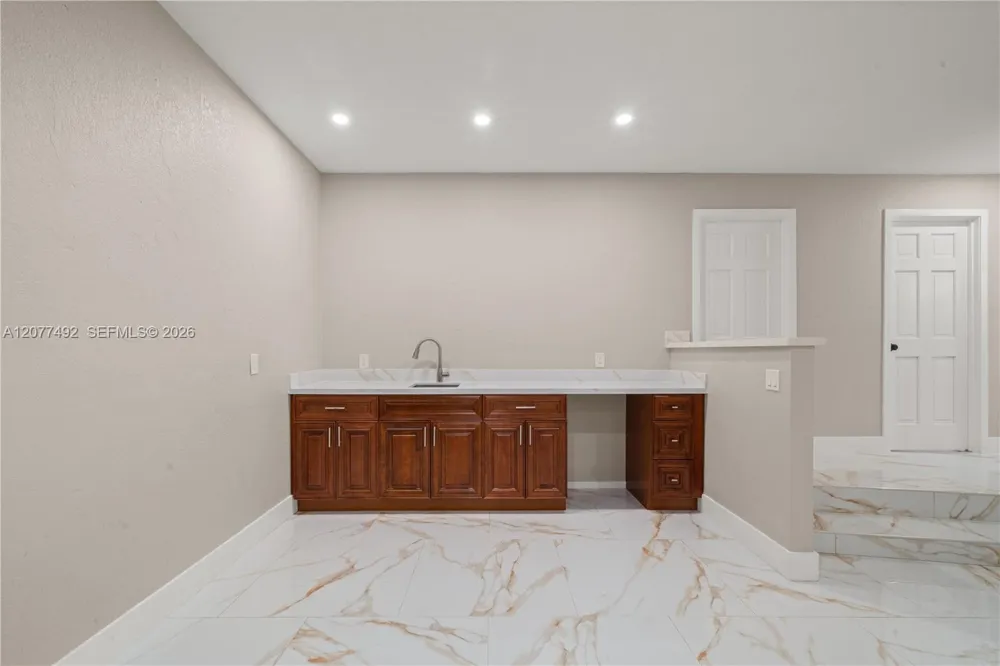 1050 knollwood Cir Other City - In The State Of Florida, FL 33873
